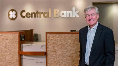 Teller Job in Saint Louis, MO at Central Bank Of St. Louis.